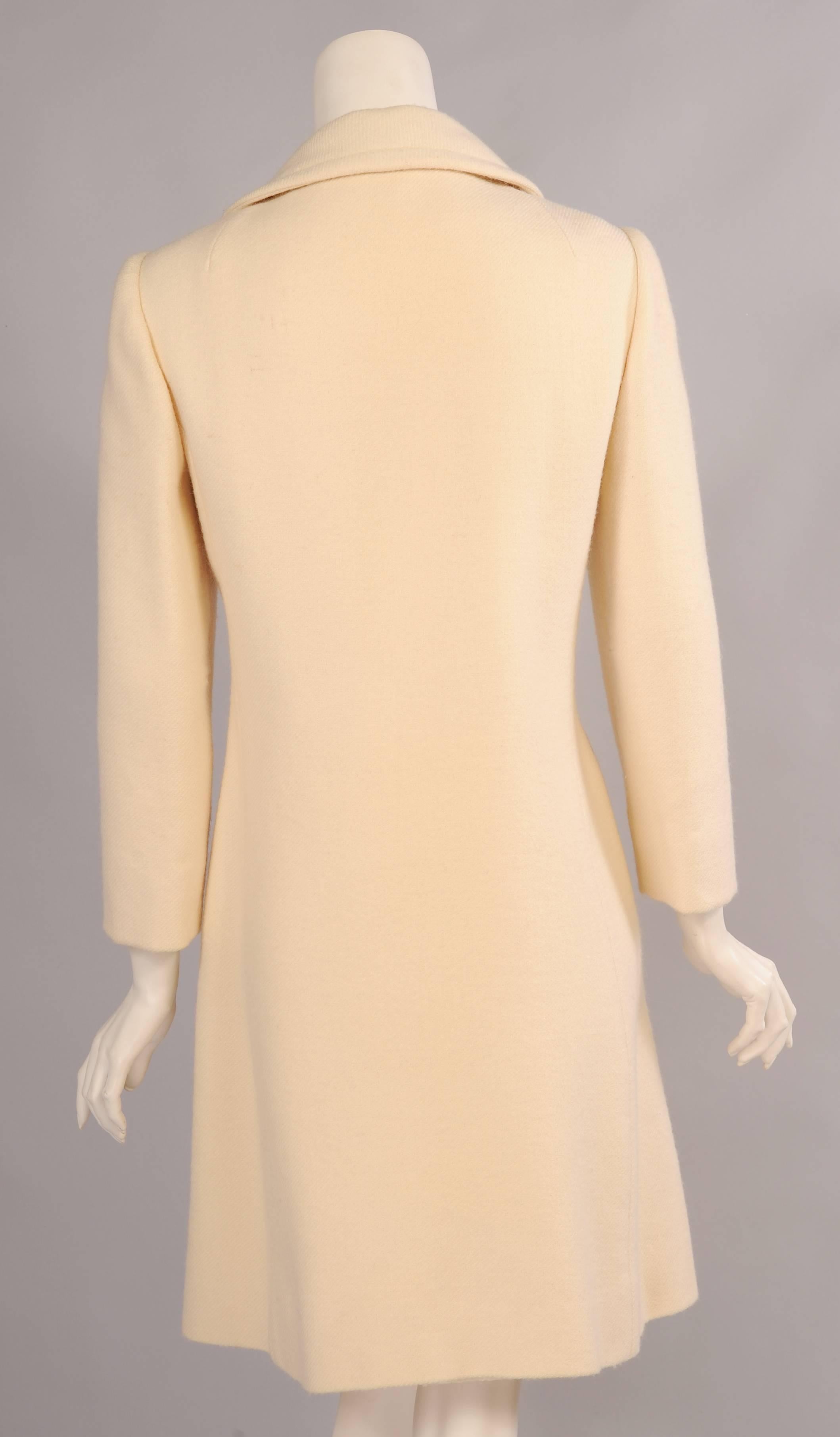 1960's Bonwit Teller Cream Wool Coat In Excellent Condition In New Hope, PA