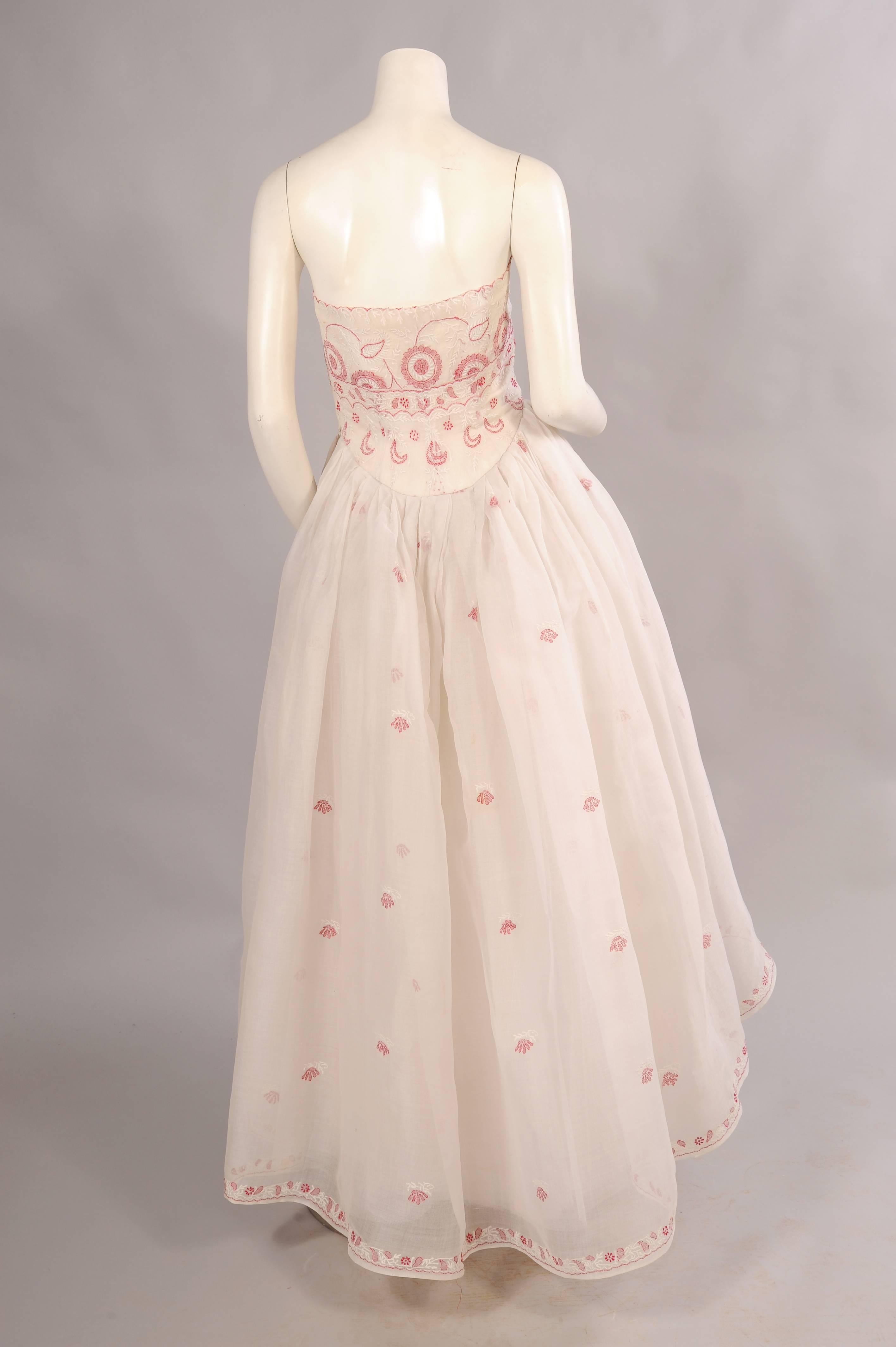 Belleville et Cie Embroidered Strapless Ballgown, ex Museum Collection In Excellent Condition In New Hope, PA