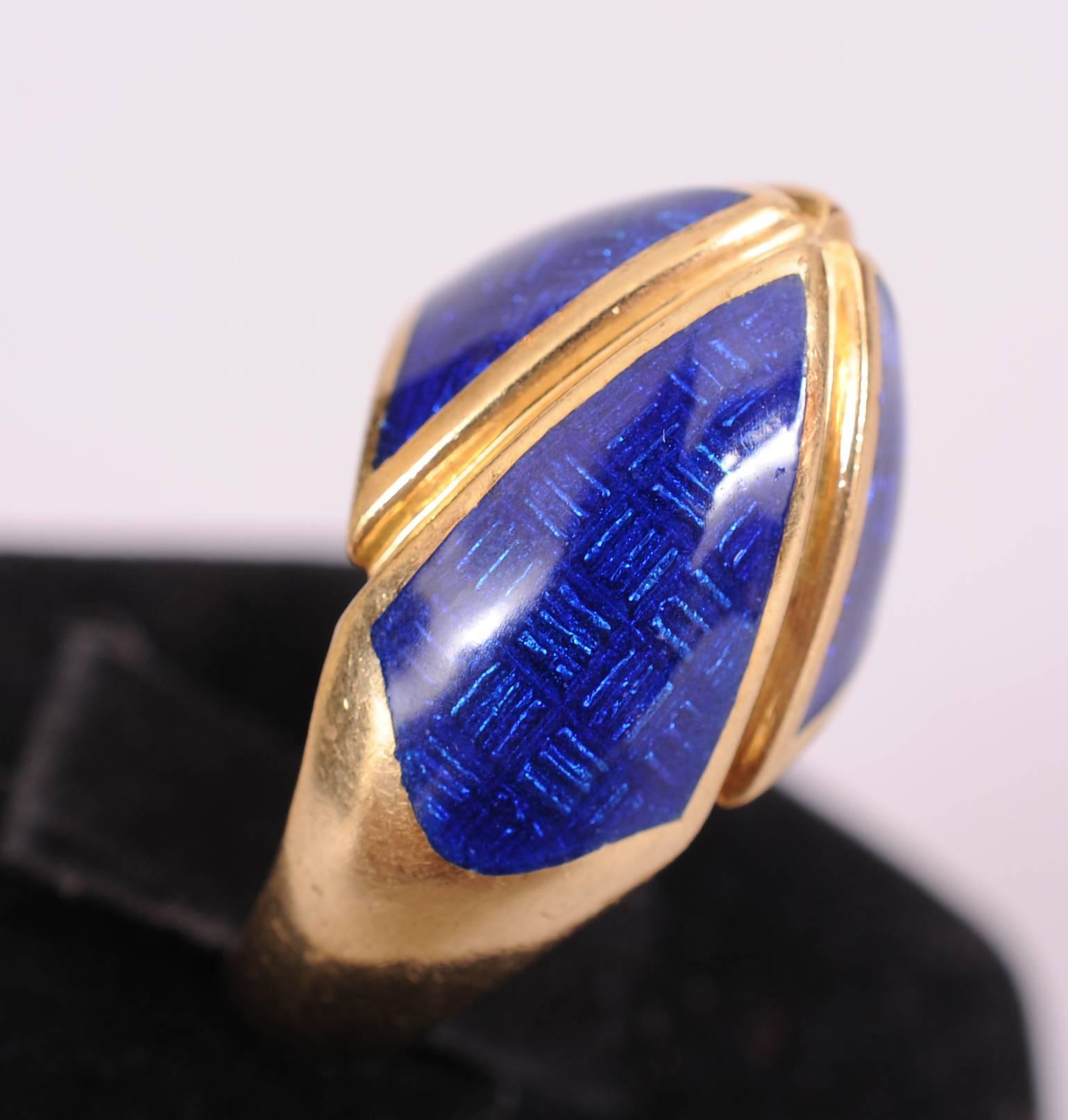 Women's 18k Gold and Blue Enamel Dome Ring For Sale
