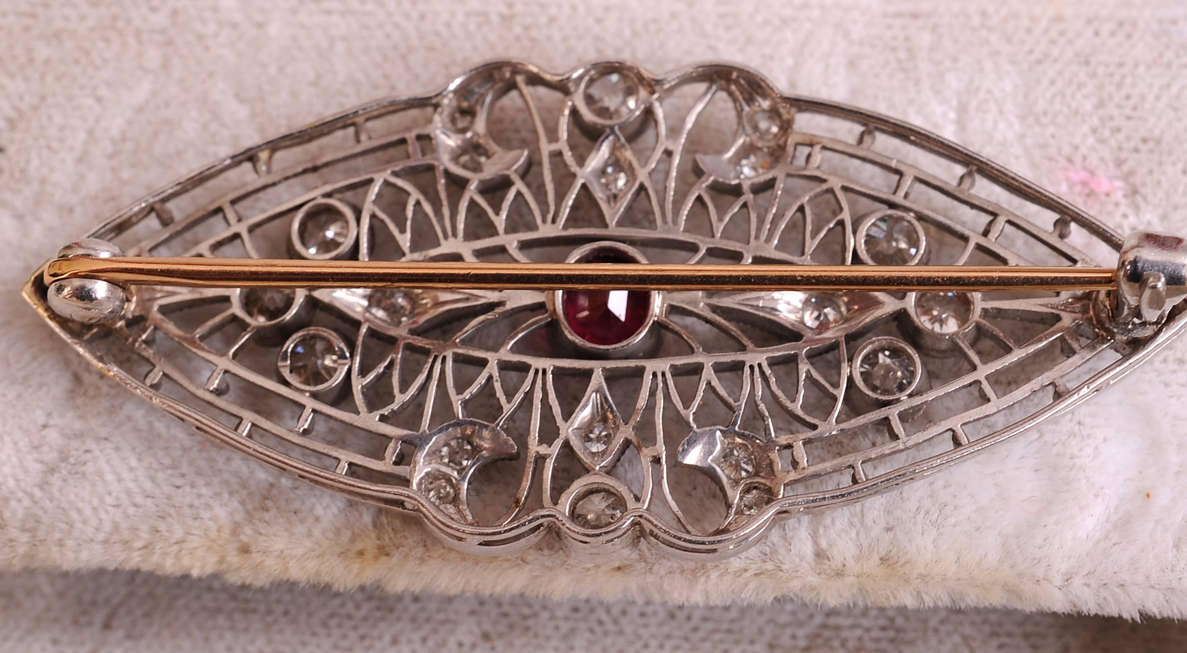 Burma Ruby Diamond and Platinum Brooch In Excellent Condition In New Hope, PA