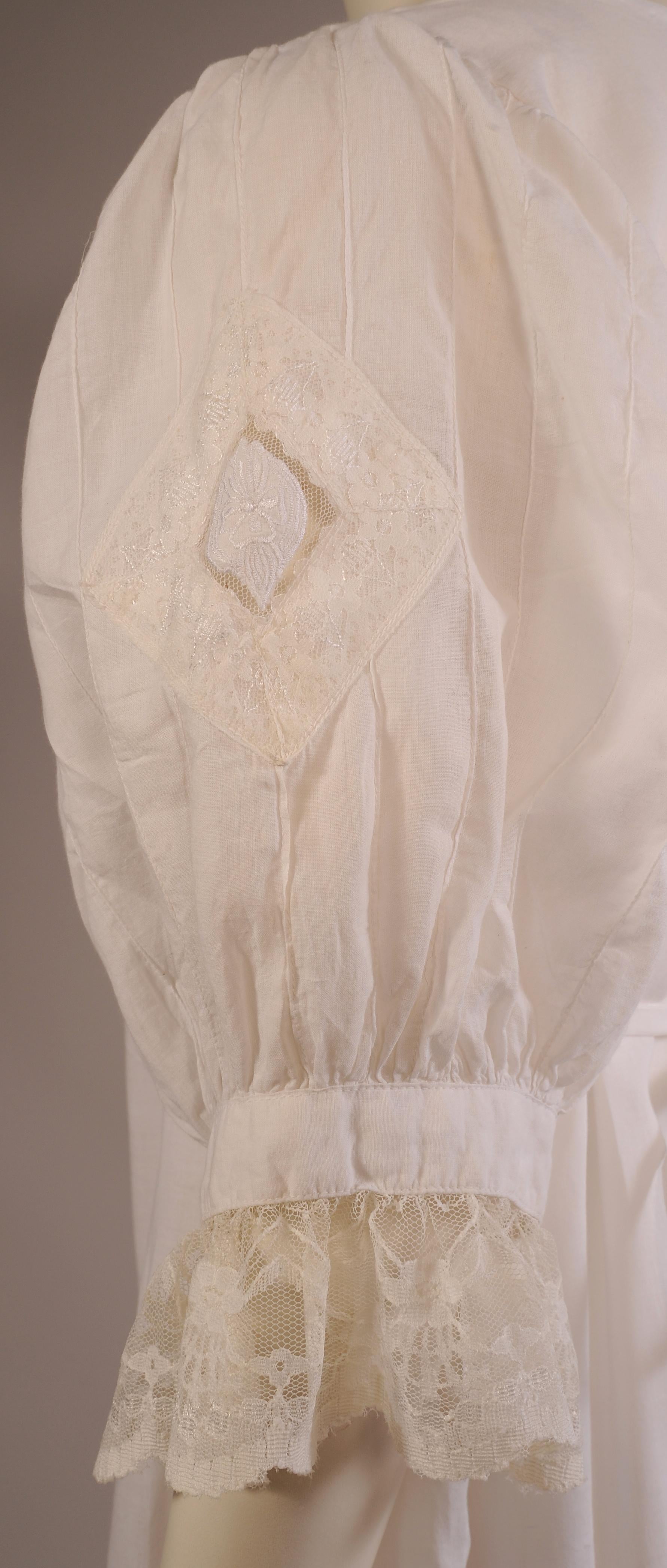 Victorian Inspired White Cotton and Lace Dress circa 1980 For Sale 2