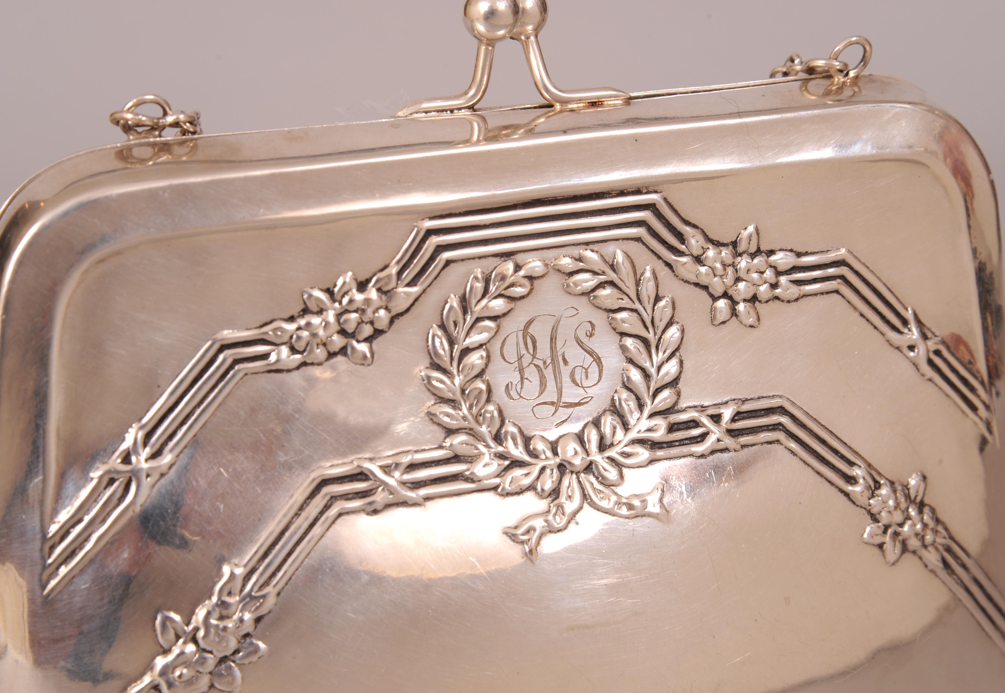 Roberta di Camerino Silver Evening Bag In Excellent Condition In New Hope, PA