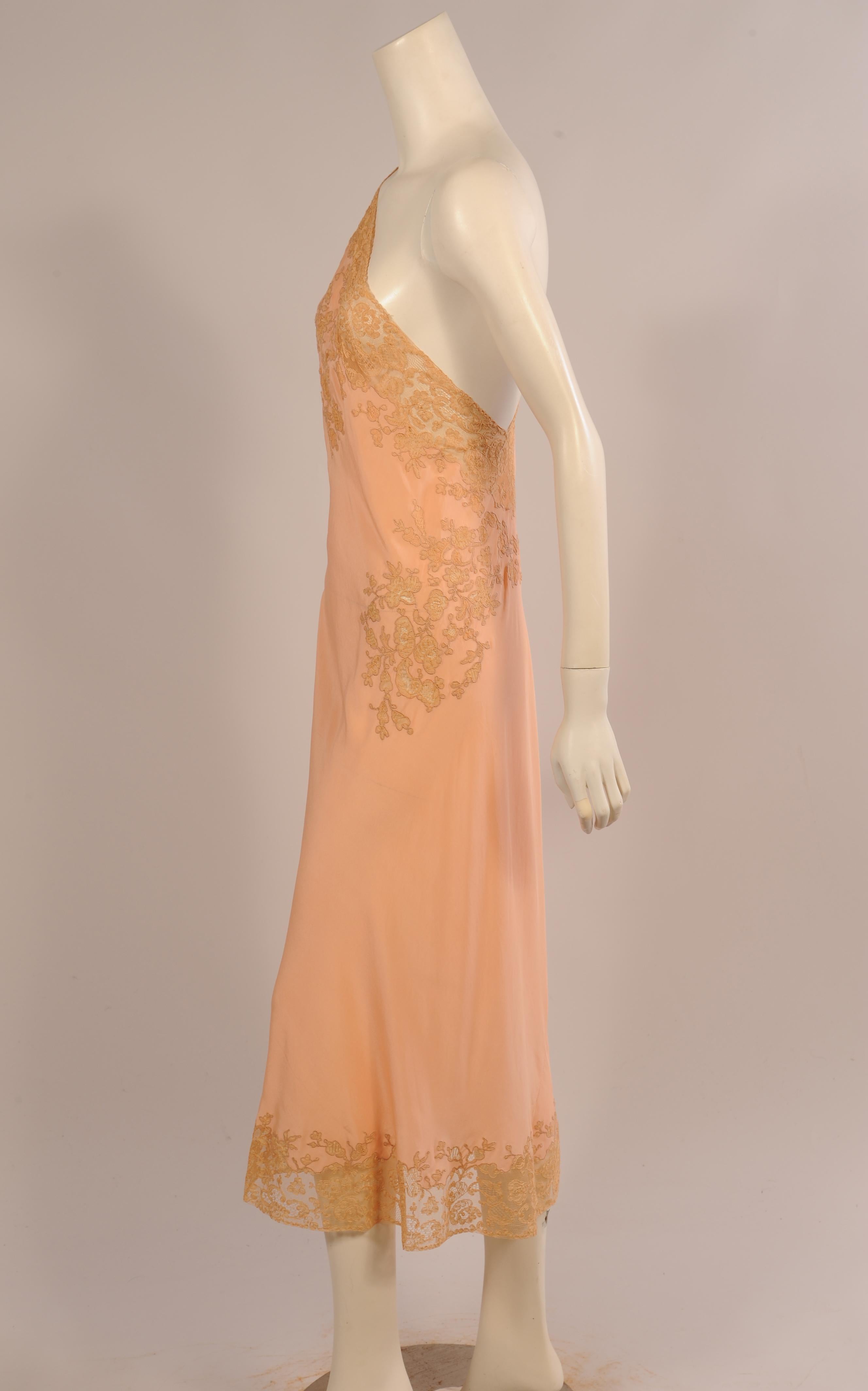 French Handmade Single Shoulder Alencon Lace and Silk Negligee, 1920s  In Excellent Condition In New Hope, PA