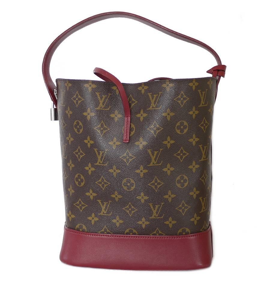 Louis Vuitton NN14 Monogram Idole Rubis GM Limited Edition in excellent condition. Limited edition from 2014 SS collection. The NN14 Monogram Idole combines Monogram canvas with colored calfskin trim for a refined look. The distinctive features of
