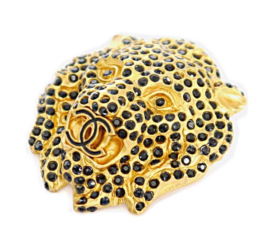 Women's or Men's Vintage Chanel Lion Head Rhinestones CC Logo Brooch Pin