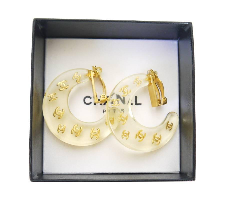 Vintage Chanel CC Logo Plastic Big Earrings Rare In Excellent Condition In Hiroshima City, JP