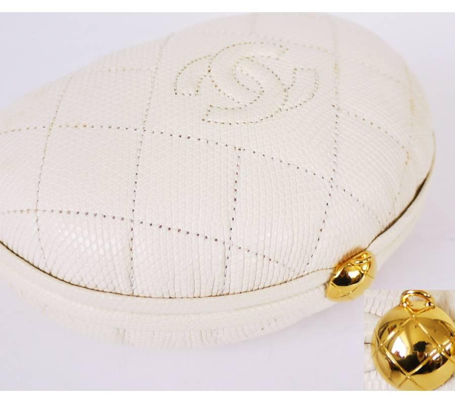 1980s Chanel White Lizard Skin Half Moon Long Tassel Clutch Bag Rare  In Excellent Condition For Sale In Hiroshima City, JP