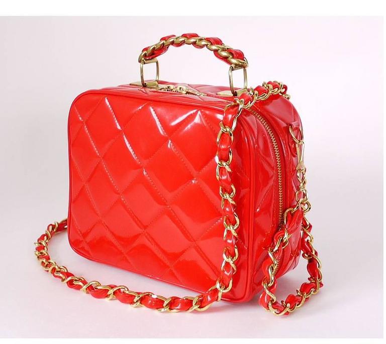 Chanel store lunch bag