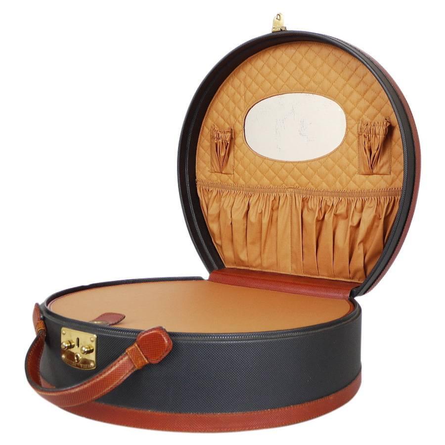 Vintage Bottega Veneta Hat Box, Travel Trunk Case Rare 1