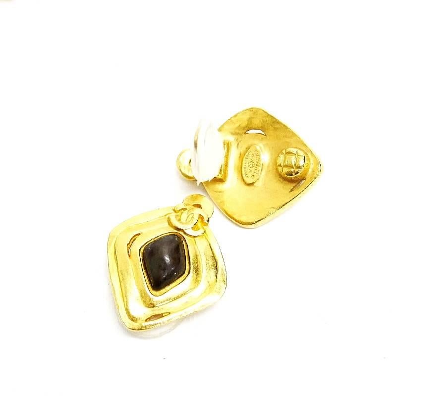 Vintage Chanel Stone Earrings, Pin Brooch Set Rare Gold In Excellent Condition In Hiroshima City, JP