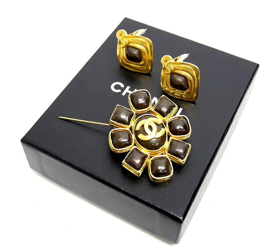 Vintage Chanel Stone Earrings, Pin Brooch Set Rare Gold 1
