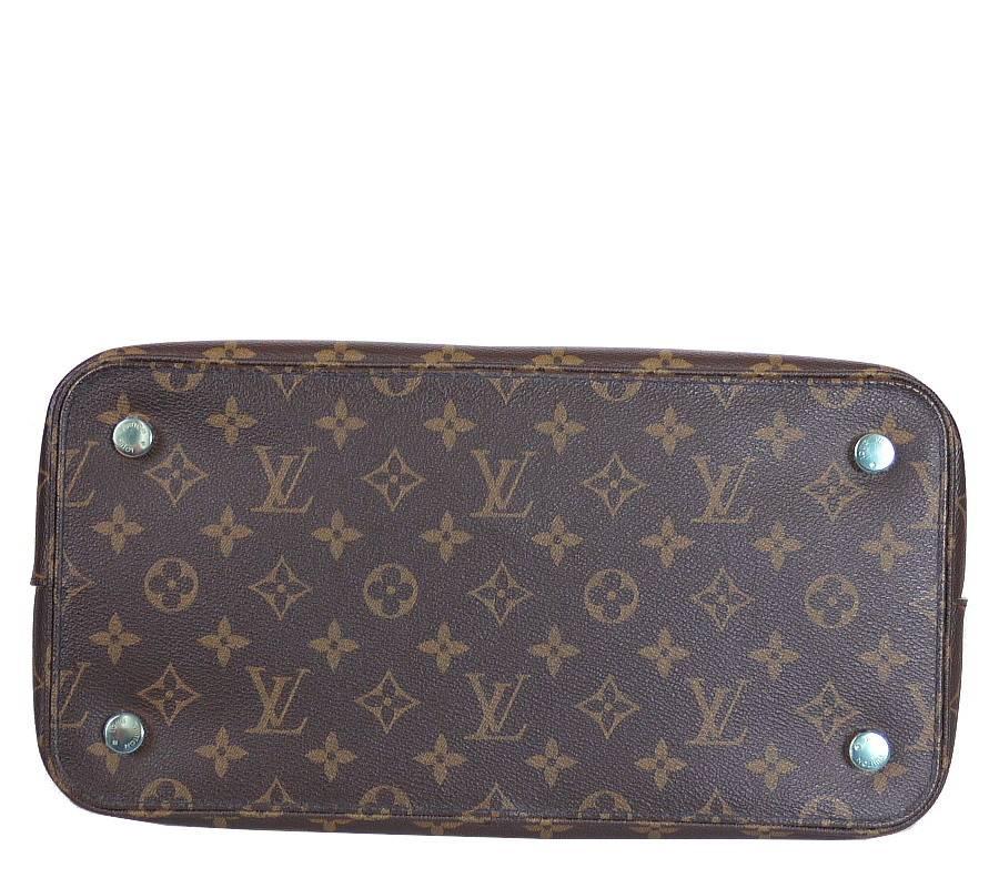 Gray Louis Vuitton Monogram Lockit MM handbag 