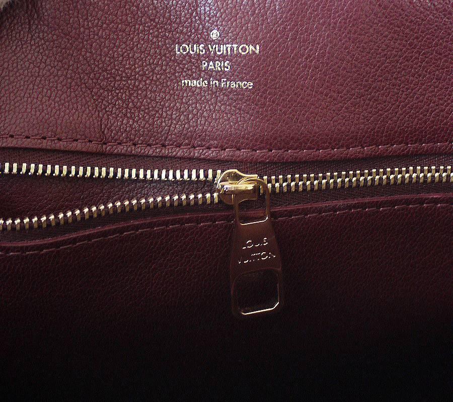 Louis Vuitton Monogram Lockit MM handbag  3