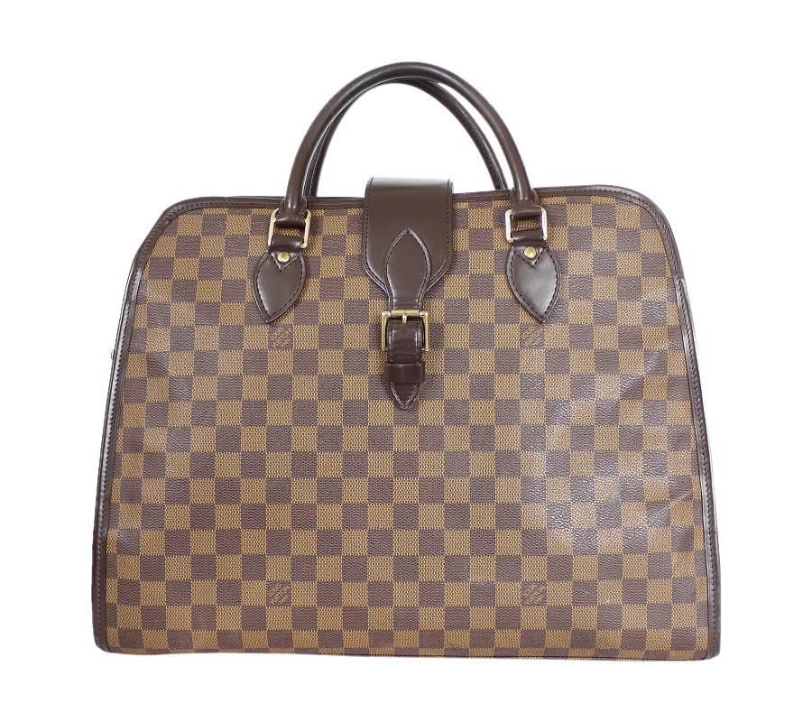 LOUIS VUITTON Damier RIVOLI BRIEFCASE BUSINESS BAG Special order.
This bag is special order bag, very hard to find.

Comes with: dust bag, keys, lock
Date code: MI0050

Condition: excellent used condition. Exterior shows some scratches and scuffs.