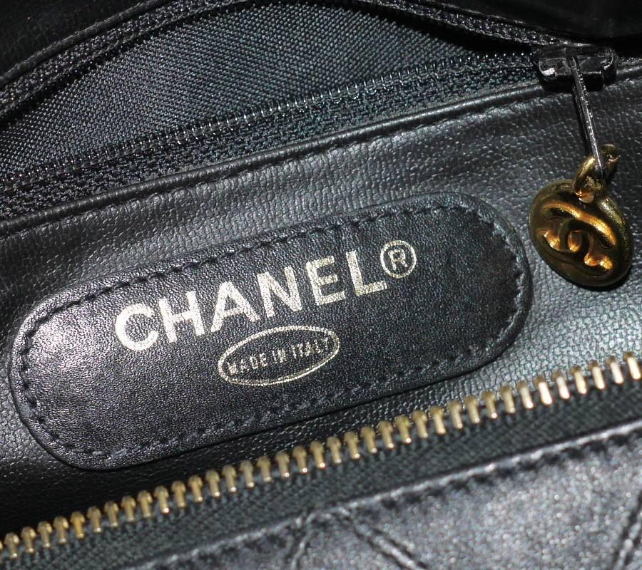 Vintage Chanel Black Lambskin Flat Quilt Boston Duffle Bag 2