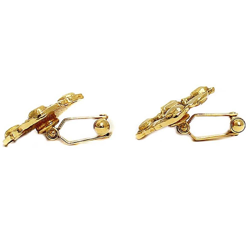 Vintage Chanel Gold Cufflinks In Excellent Condition For Sale In Hiroshima City, JP