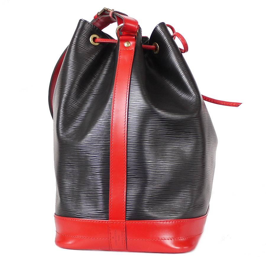 Black Louis Vuitton Bi-color Epi Noe Shoulder Bag