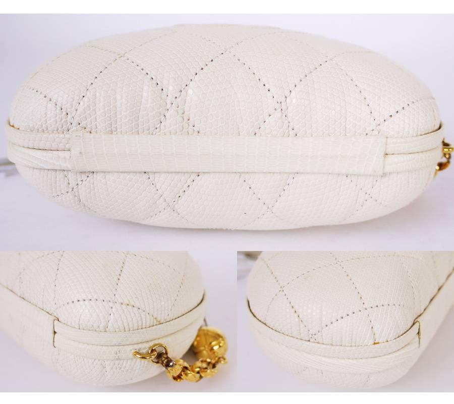 Chanel White Lizard Skin Half Moon Long Tassel Clutch Bag, 1980s  In Excellent Condition For Sale In Hiroshima City, JP