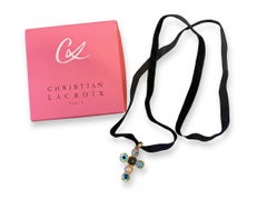 Tour de Cou avec Pendentif Croix Vintage Christian Lacroix