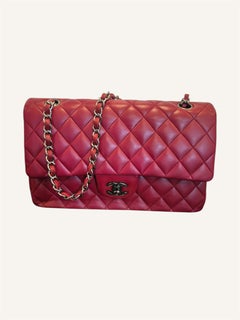 Chanel Timeless, teinte « rouge foncé », format moyen, 2011