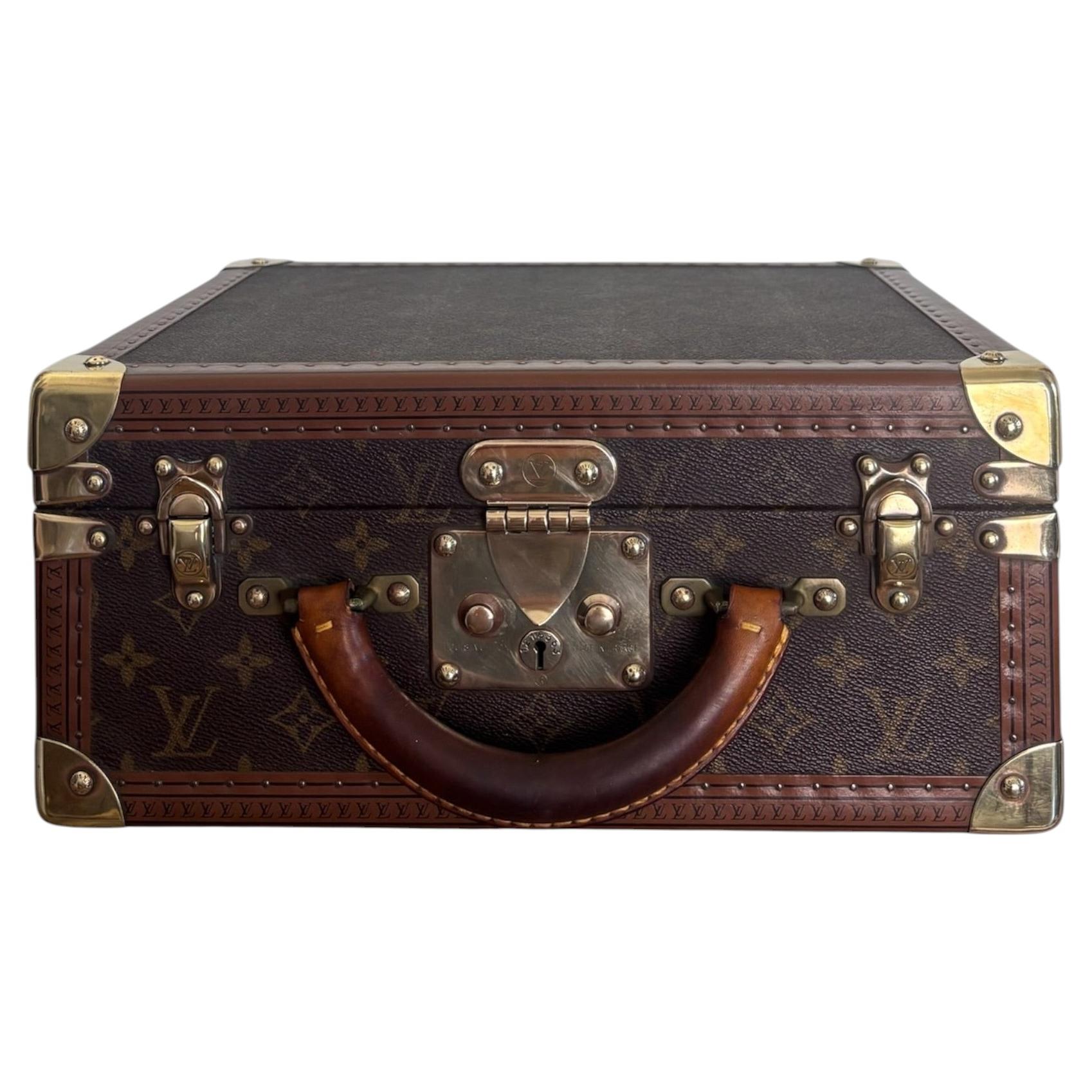 Valise Louis Vuitton Tabor Vintage circa 1970-1980 For Sale