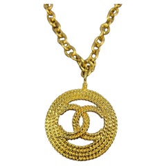 Collier Chanel CC torsadé 2008