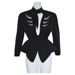 Chaqueta de archivo de la colección «Les Cowboys» de Thierry Mugler, primavera-verano 1992, con detalles cromados