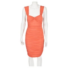 Vestido de jersey elástico fruncido en color coral de CÉLINE, colección Primavera 2003, diseñado por Michael Kors, talla M