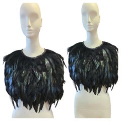 Capa de noche con plumas, estilo Art Déco inspirada en la época de las flappers. Tamaño M-L