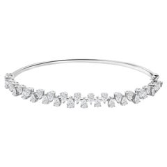 Bracciale rigido con moissanite taglio marquise da 2,57 carati in oro bianco 18 carati