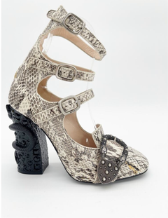 Gucci Resort 2017 Runway Genuine Snakeskin Leather Queercore Triple Strap Heels