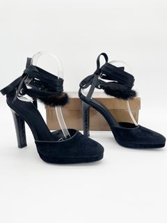 Gucci Fall 2004 Runway Tom Ford Black Velvet Mink Fur Ankle Wrap Heels IT 38