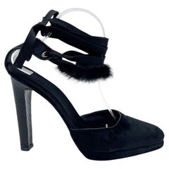 Gucci Fall 2004 Runway Tom Ford Black Velvet Mink Fur Ankle Wrap Heels IT 38