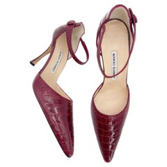 Manolo Blahnik Vintage Burgundy Alligator Leather Ankle Strap Pumps Heels IT 40