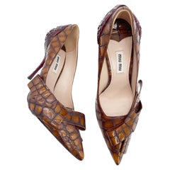 Miu Miu Spring 2015 Runway Brown Burgundy Patent Croc Embossed Bow Heels IT 36