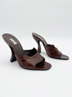 Sandales mules Prada collection automne 2004, en cuir exotique marron, à talon sculpté, pointure IT 35,5