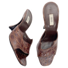Sandales mules Prada collection automne 2004, en cuir exotique marron, à talon sculpté, pointure IT 35,5