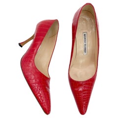Manolo Blahnik Vintage Red Alligator Leather Pointed Toe Pumps Heels IT 38