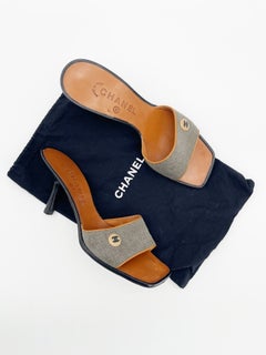 Chanel Vintage y2k Gray Canvas CC Logo Square Toe Mule Sandals Heels EU 37