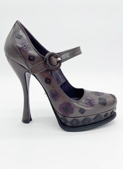 Prada Fall 2012 Gray Floral Applique Mary Jane Retro Chunky Platform Heels IT 40