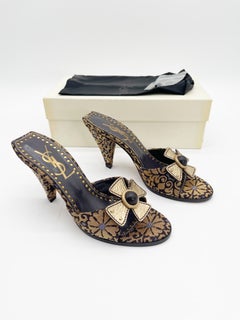 Yves Saint Laurent Vintage Y2K Casablanca 85 Sandali con tacco in broccato dorato, taglia EU 37