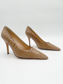 Manolo Blahnik Vintage Camel Tan Alligator Leather Pointed Toe Pumps IT 38.5
