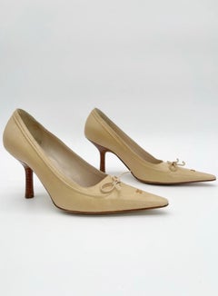 Chanel Vintage Retro Beige Leather Bow CC Logo Pointed Toe Heels Pumps EU 39