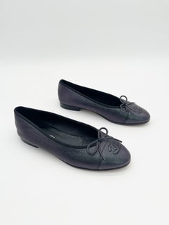 Chanel Iridescent Black Pebbled Leather CC Logo Bow Ballet Flats EU 38