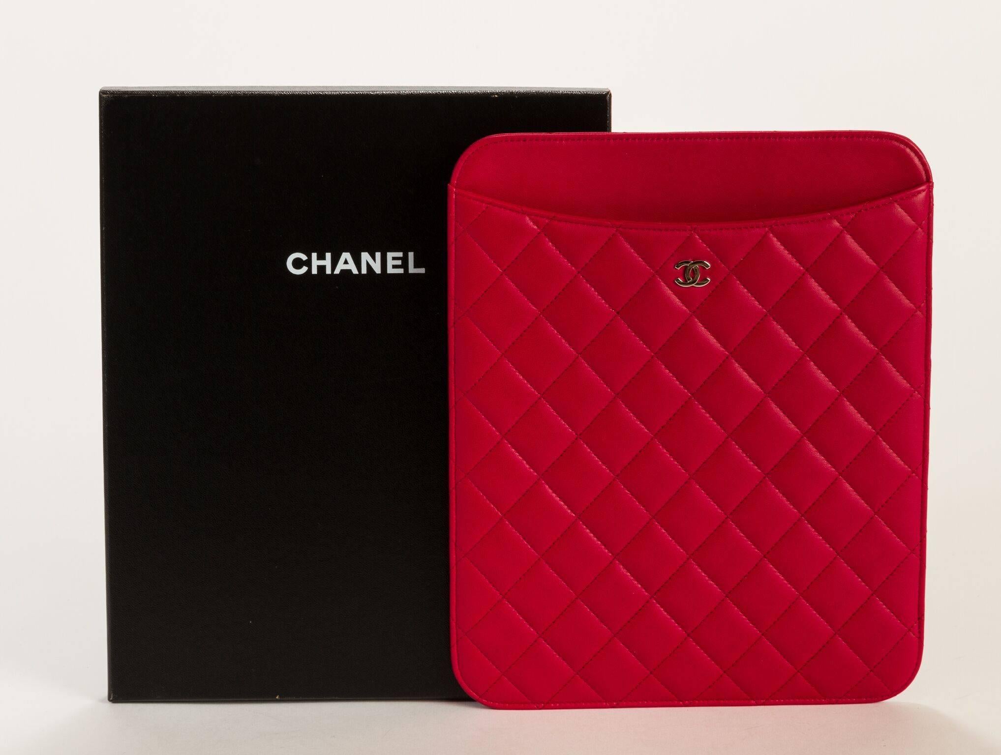 Women's or Men's New in Box Chanel Red Ipad Quilted Red Leather Case