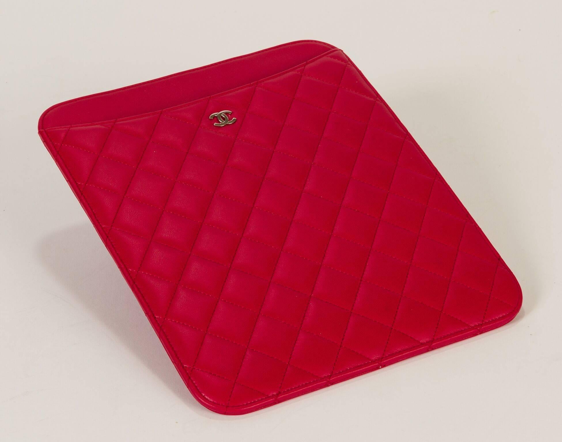New in Box Chanel Red Ipad Quilted Red Leather Case In New Condition In West Hollywood, CA