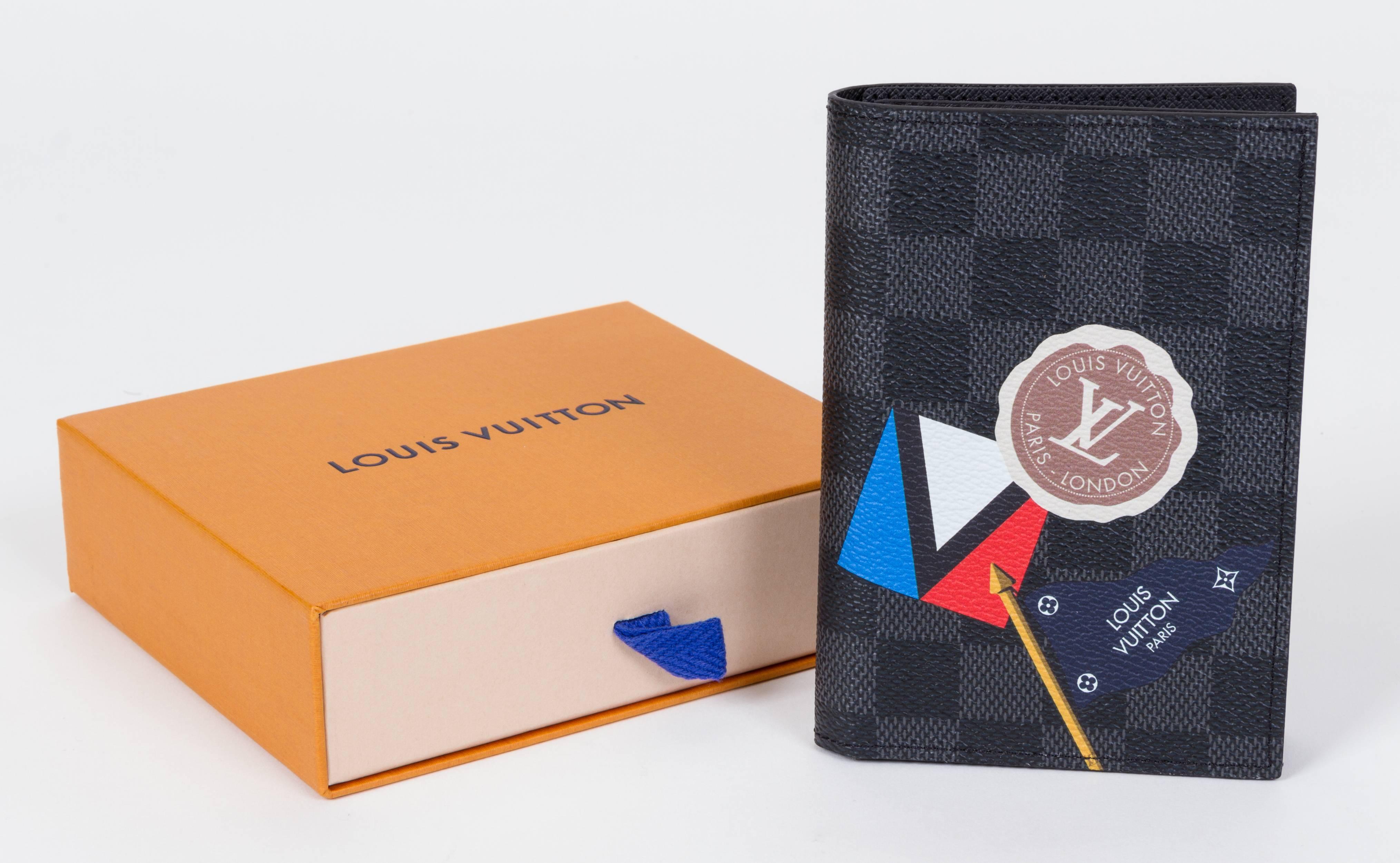 Louis Vuitton Limited Edition Holiday Passport Cover, NYC Monogram, New in  Box WA001