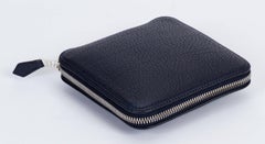 Seiden-Pop-Tasche von Hermes in Schwarz und Lila