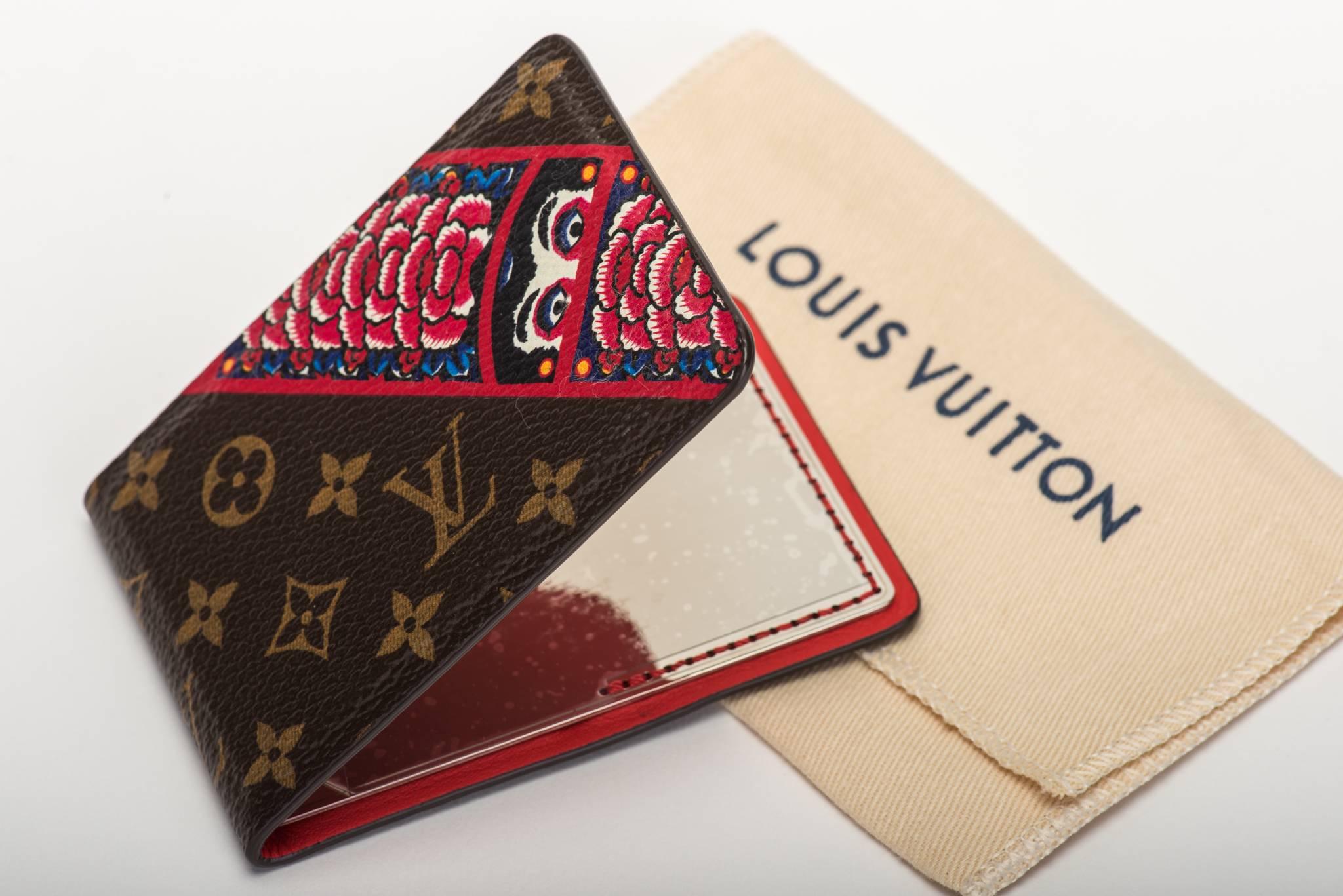 Louis Vuitton sold out kabuki spring summer 2018 collection bag flu mirror . Comes with original dust cover and envelope.