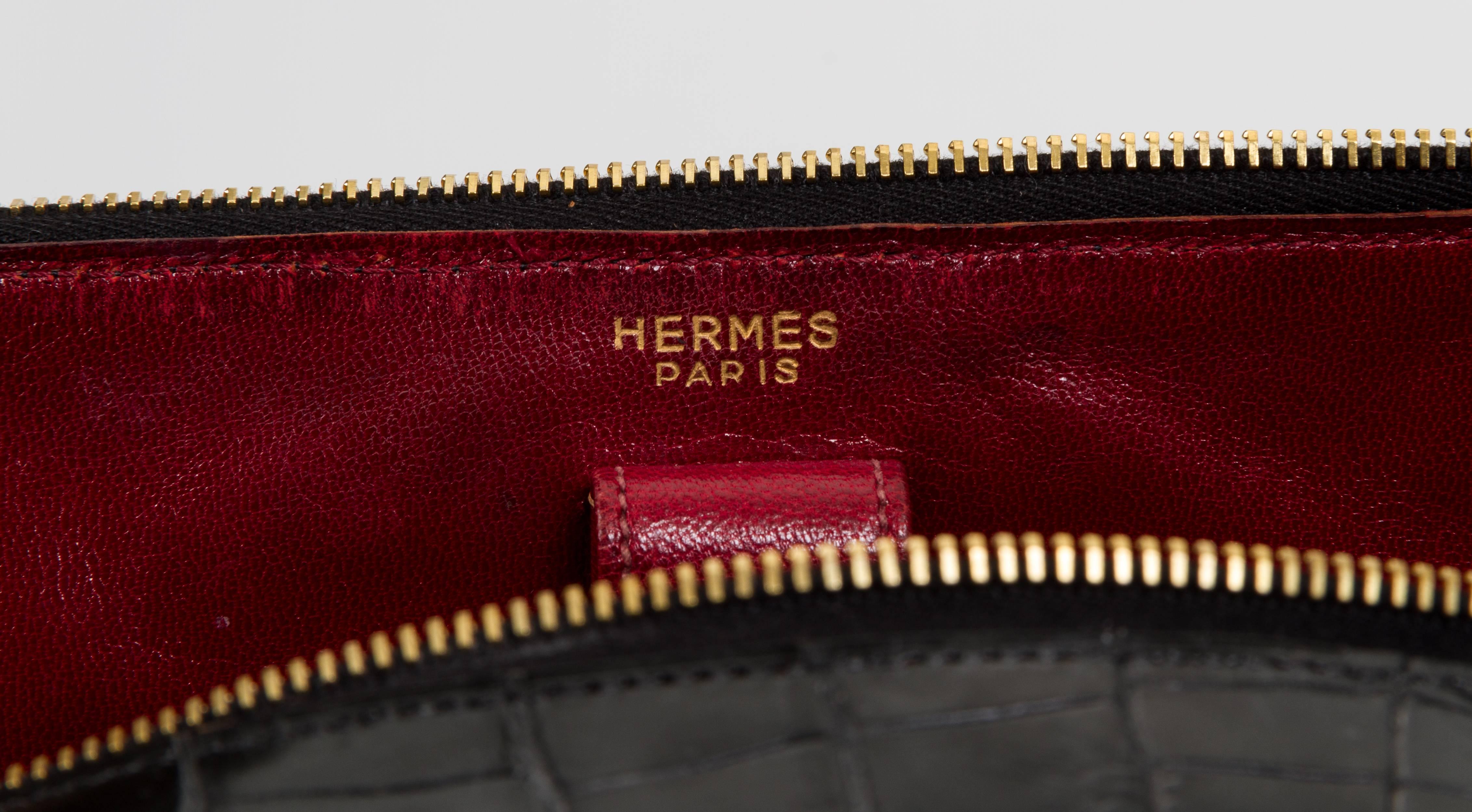 Hermès Rare Black Crocodile Beauty Case In Good Condition In West Hollywood, CA